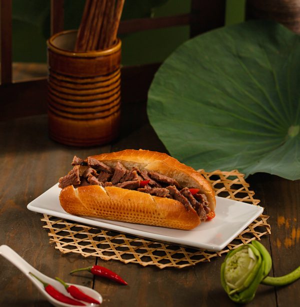 GRILLED BEEF BANH MI