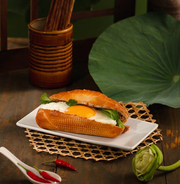 EGG BANH MI
